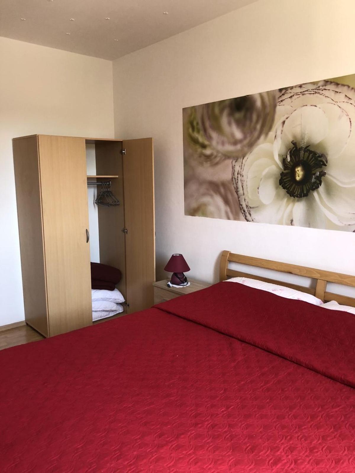 Apartman Sara Rovinj Exterior photo